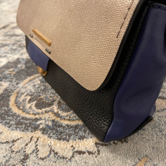 Marc Jacob beautiful leather clutch - Picture 8 of 9